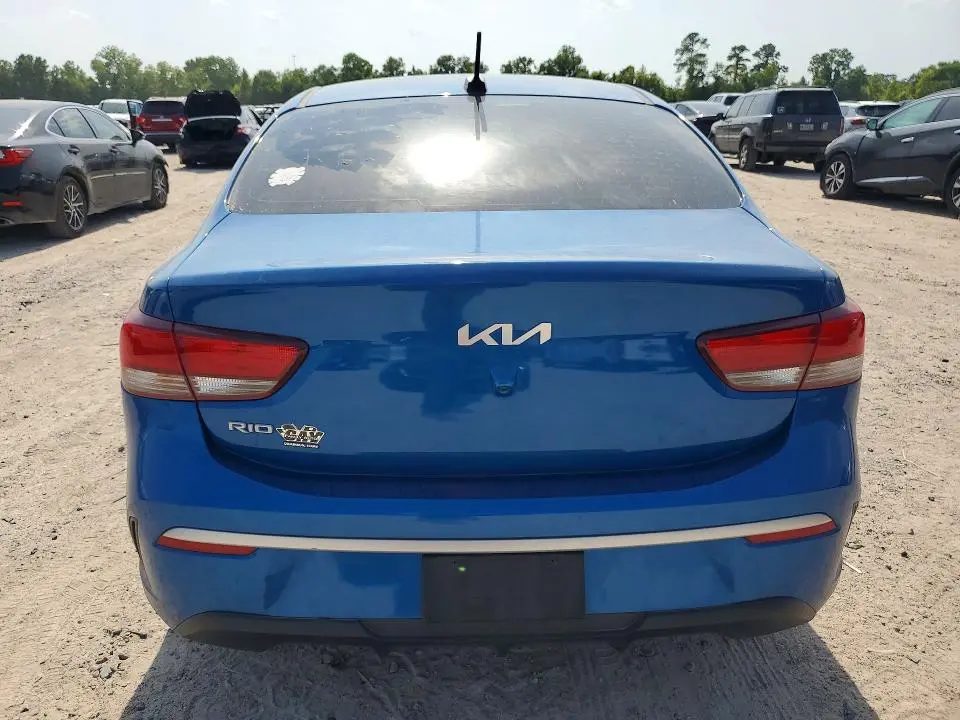 2022 KIA RIO S  