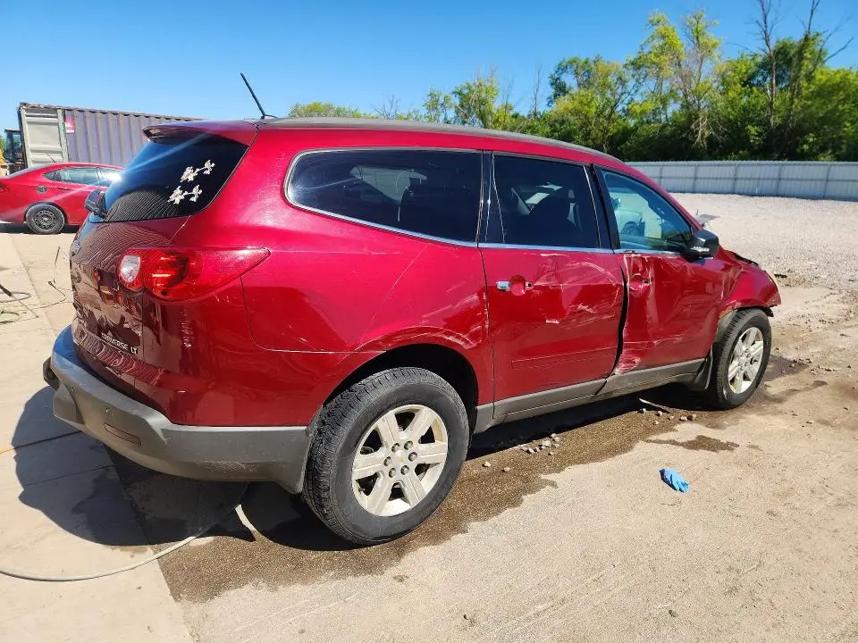 2011 CHEVROLET TRAVERSE LT  