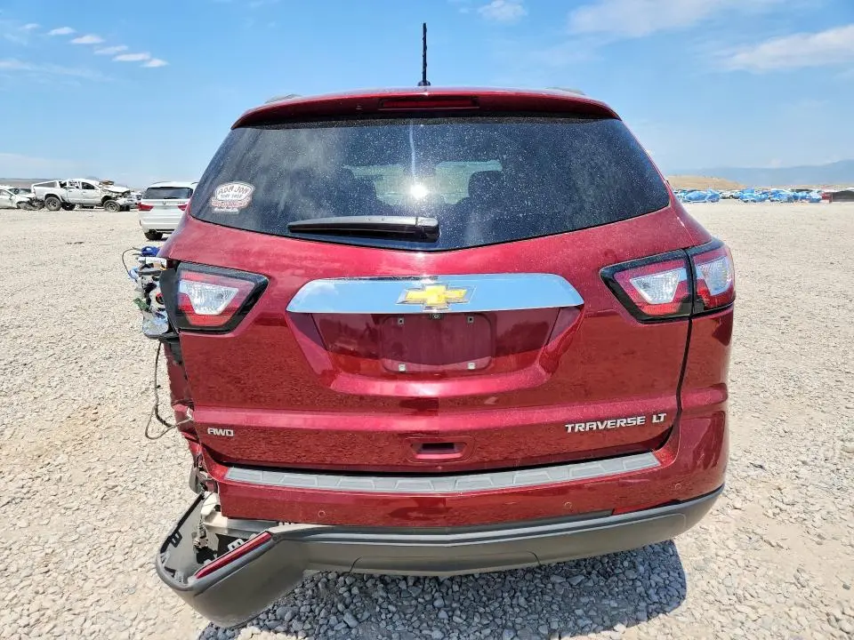 2015 CHEVROLET TRAVERSE LT  