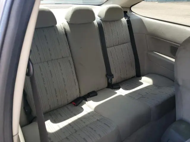 2010 FORD FOCUS SE  