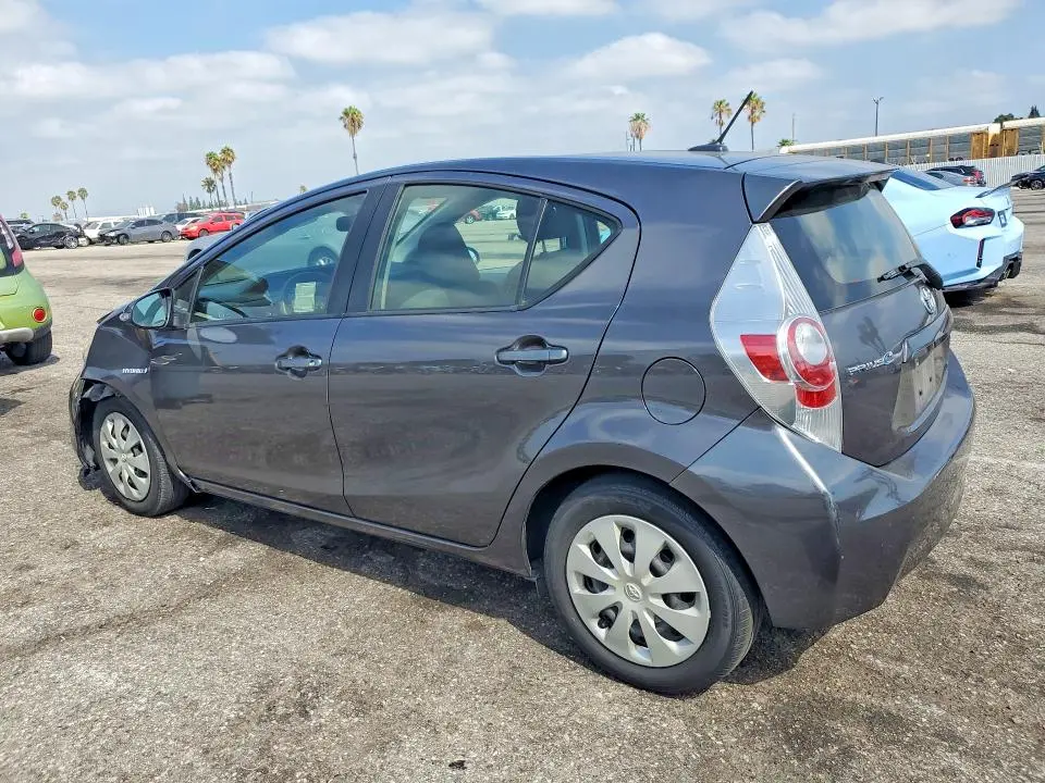 2014 TOYOTA PRIUS C THREE  