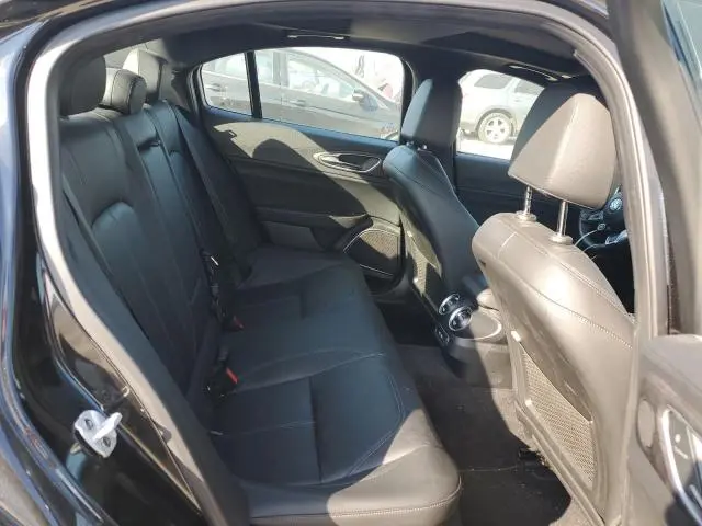 2022 ALFA ROMEO GIULIA SUPER  