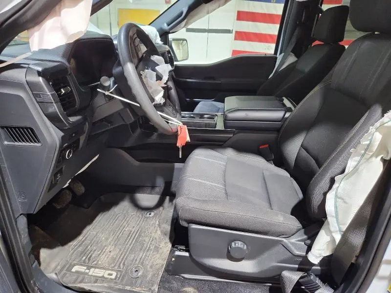 2025 FORD F150 STX  