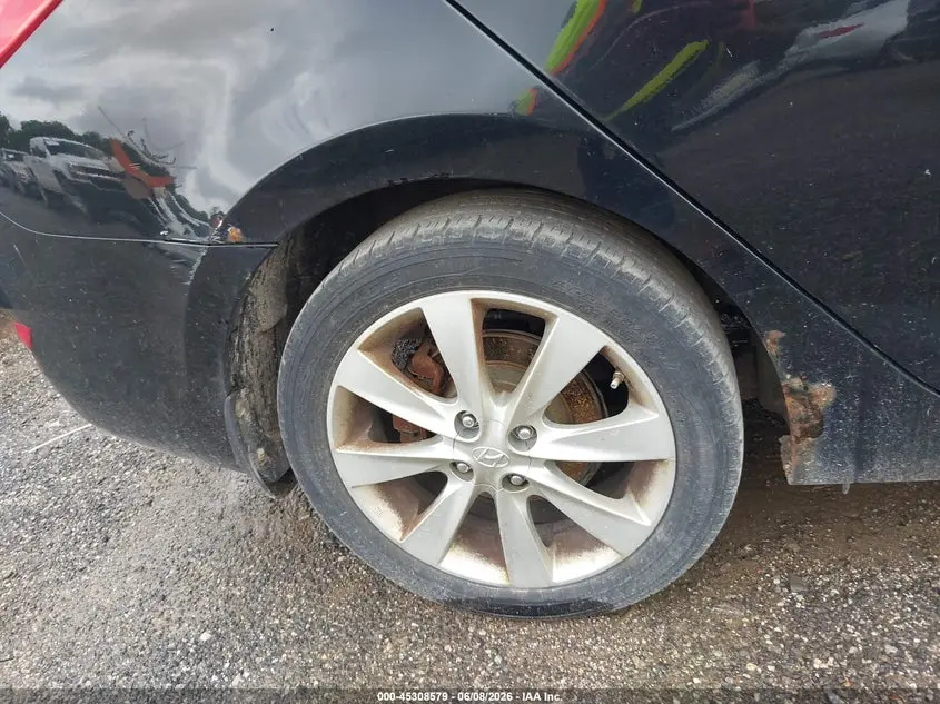 2013 HYUNDAI ACCENT GLS