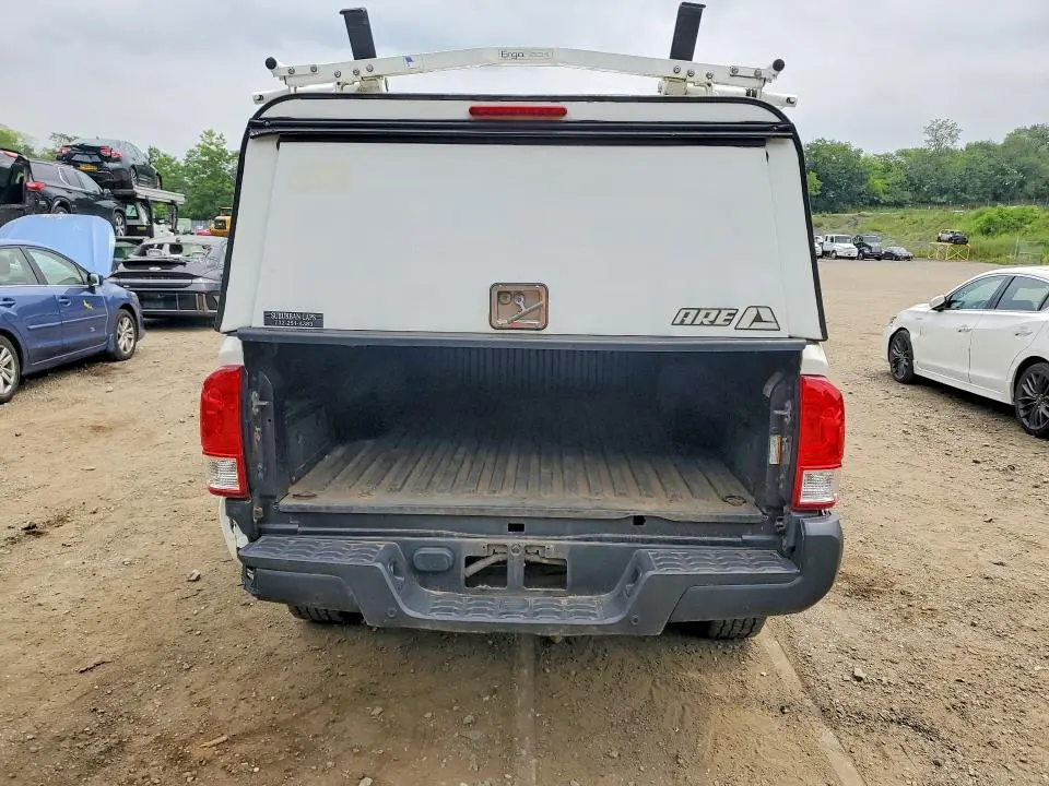2016 TOYOTA TACOMA SR  