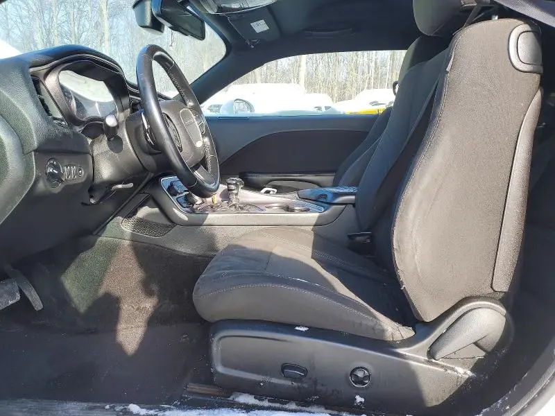 2016 DODGE CHALLENGER SXT  