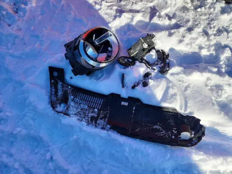 2019 VOLKSWAGEN BEETLE S  