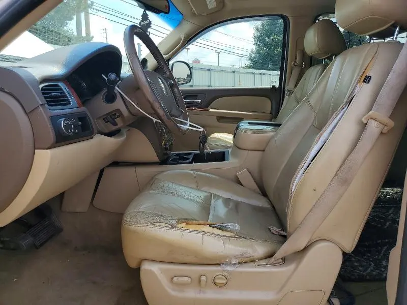 2011 CHEVROLET SUBURBAN C1500 LT  