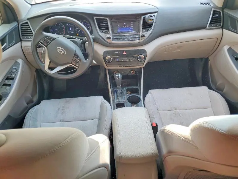 2018 HYUNDAI TUCSON SE  