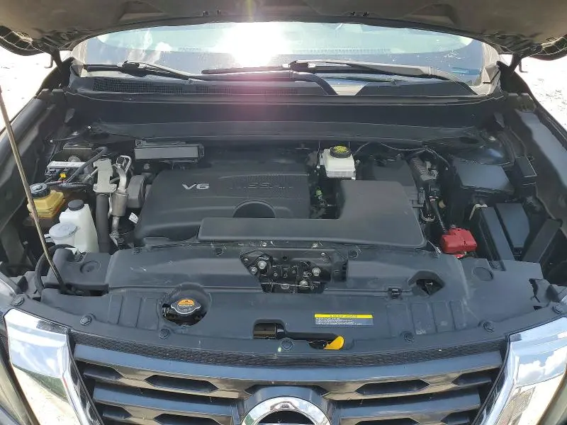 2018 NISSAN PATHFINDER SV  