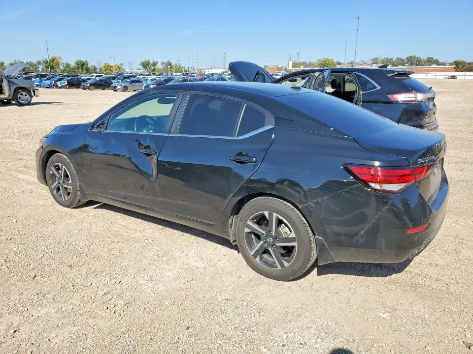 2025 NISSAN SENTRA SV  
