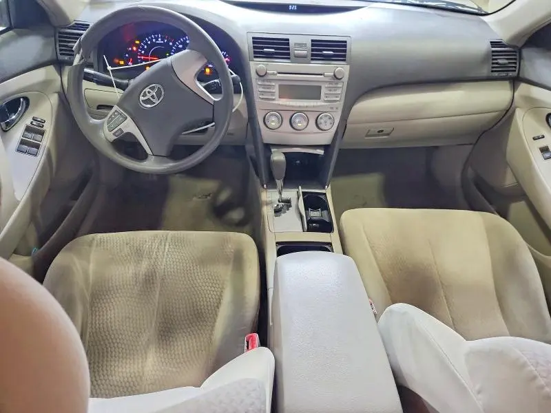 2011 TOYOTA CAMRY LE  