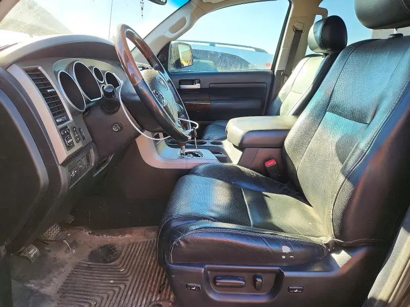 2010 TOYOTA TUNDRA CREWMAX LIMITED  