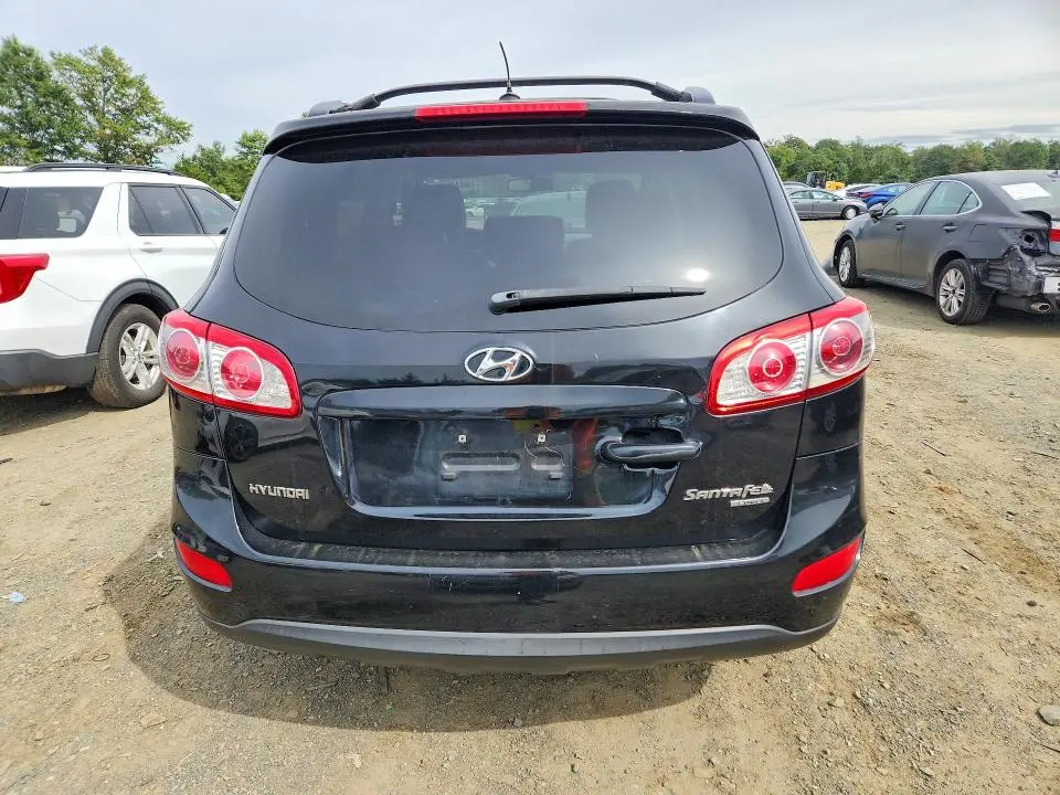 2010 HYUNDAI SANTA FE SE  