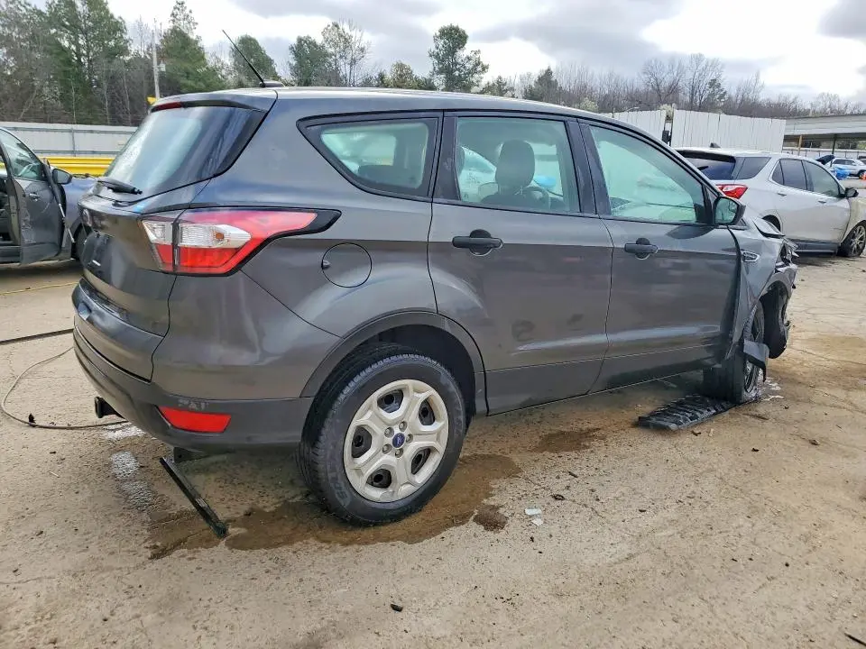 2018 FORD ESCAPE S  