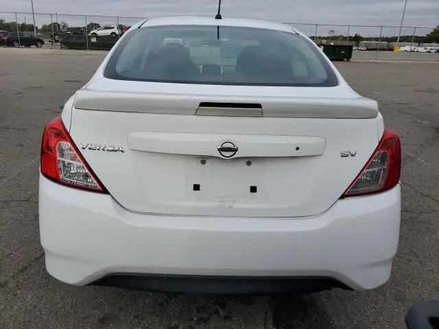 2018 NISSAN VERSA S  