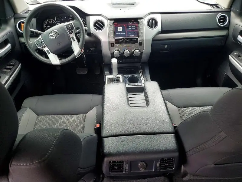 2020 TOYOTA TUNDRA CREWMAX SR5  