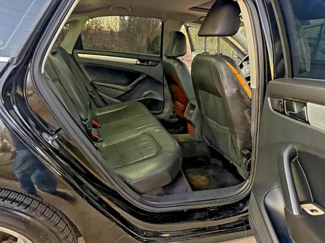 2012 VOLKSWAGEN PASSAT SE  