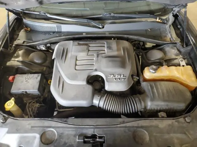 2012 DODGE CHARGER SE  