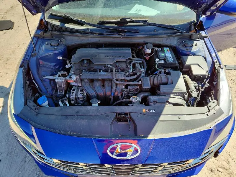 2021 HYUNDAI ELANTRA SEL  