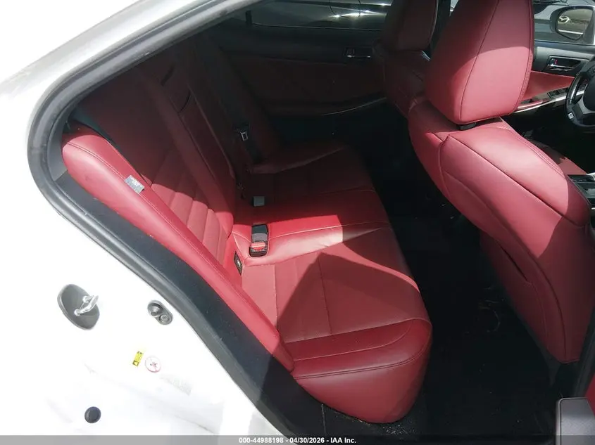 2016 LEXUS IS 200T  