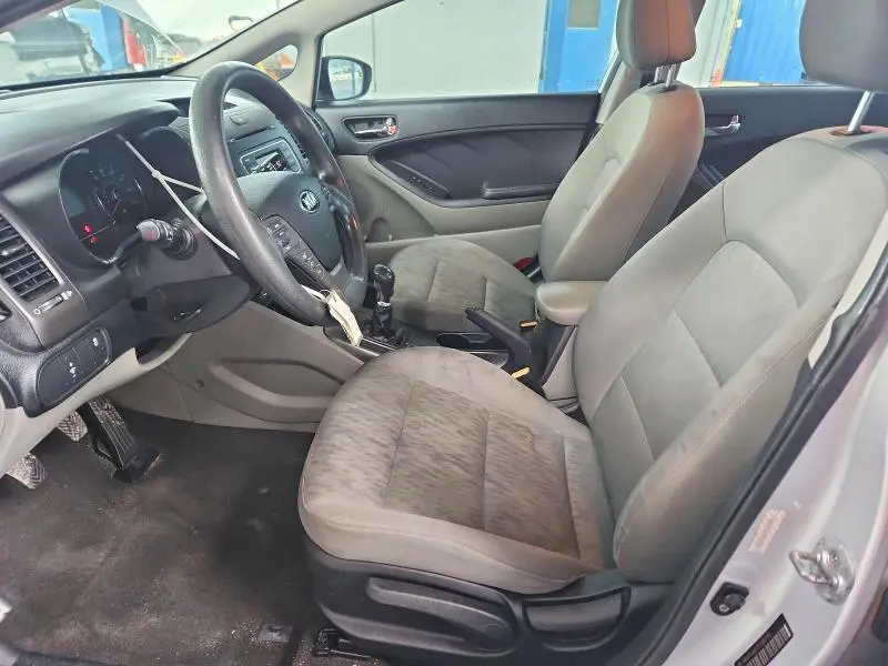 2015 KIA FORTE LX  