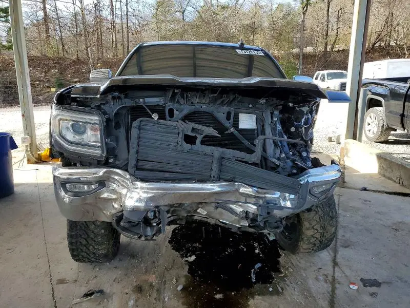 2017 GMC SIERRA K1500 SLT  