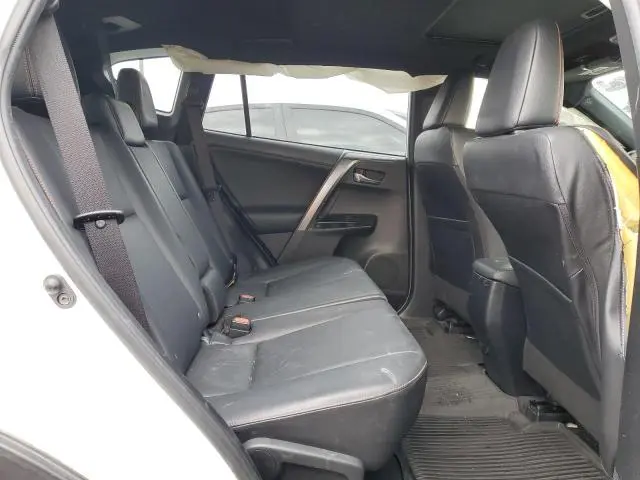 2016 TOYOTA RAV4 SE