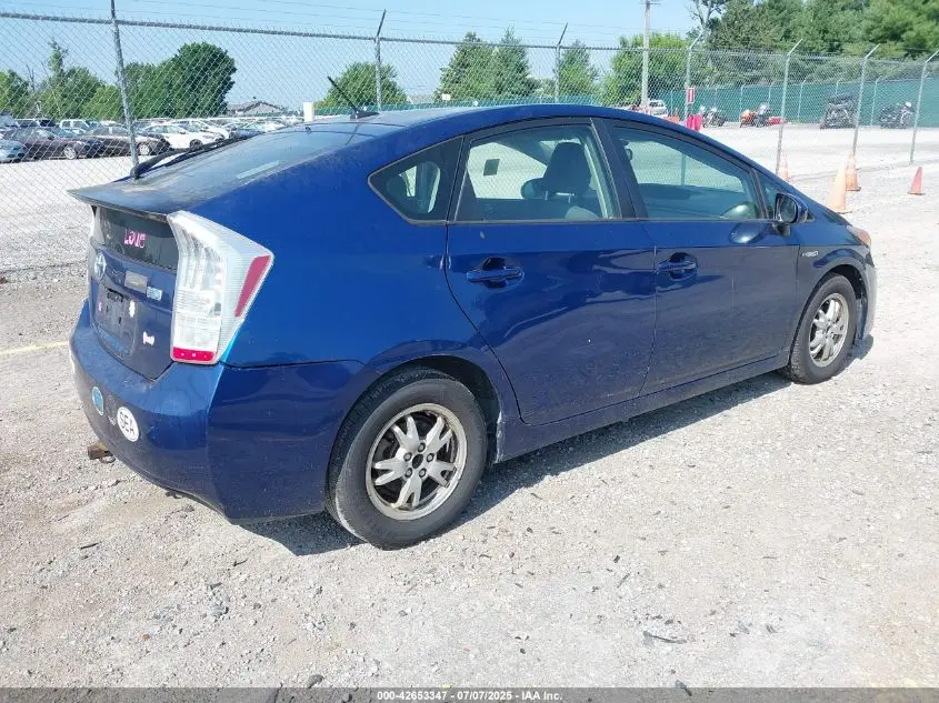 2010 TOYOTA PRIUS III