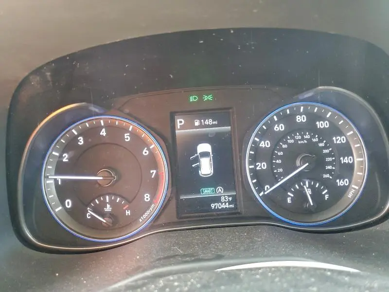 2023 HYUNDAI KONA SE  