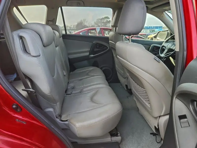 2010 TOYOTA RAV4 LIMITED  