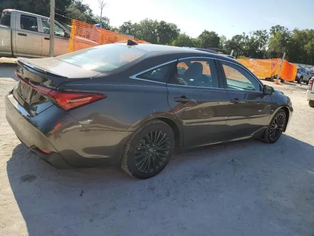 2019 TOYOTA AVALON XLE  
