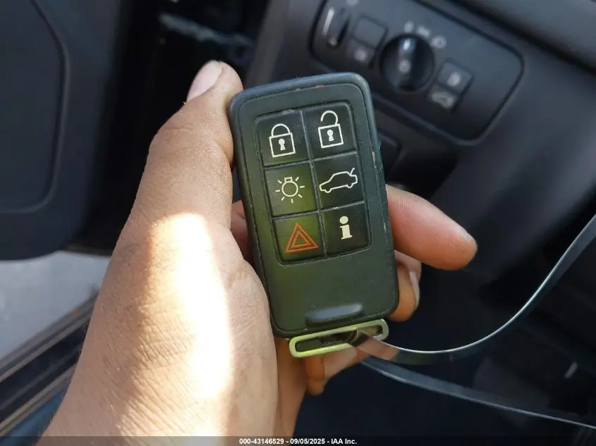 2012 VOLVO XC60 T6/T6 PLATINUM/T6 PREMIER PLUS/T6 R-DESIGN/T6 R-DESIGN PLATINUM/T6 R-DESIGN PREMIER PLUS