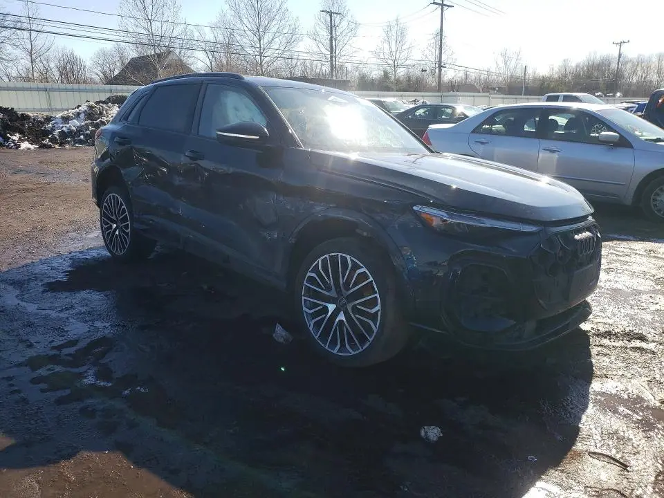 2025 AUDI SQ5 PRESTIGE  
