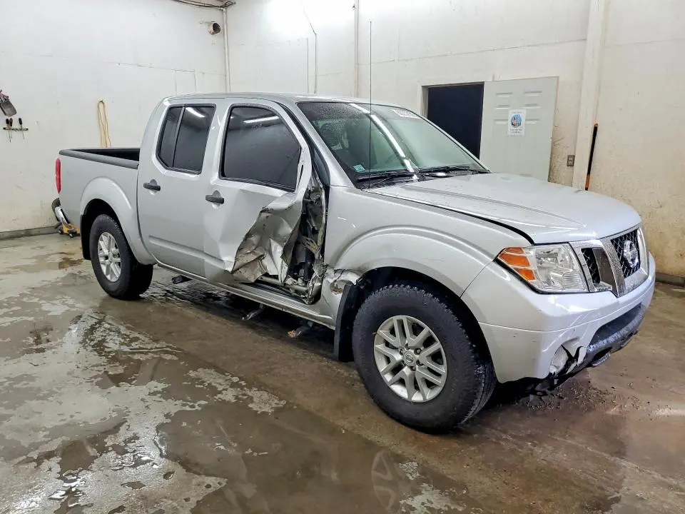 2020 NISSAN FRONTIER SV  