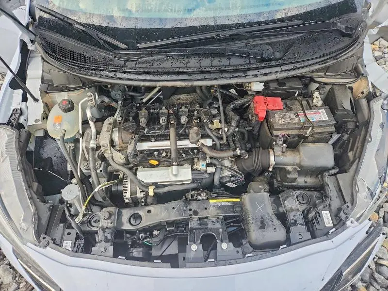 2024 NISSAN VERSA SR  
