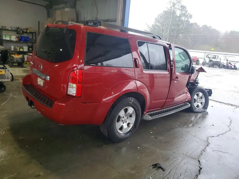2011 NISSAN PATHFINDER S  