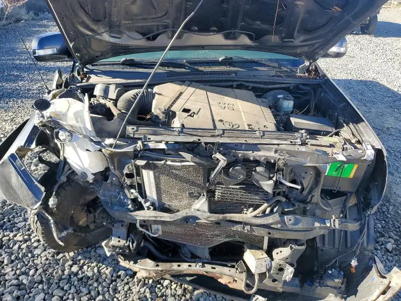 2015 TOYOTA TACOMA V6  