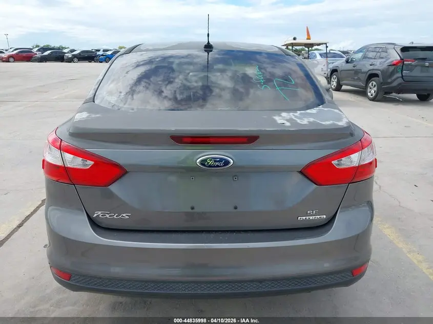 2013 FORD FOCUS SE