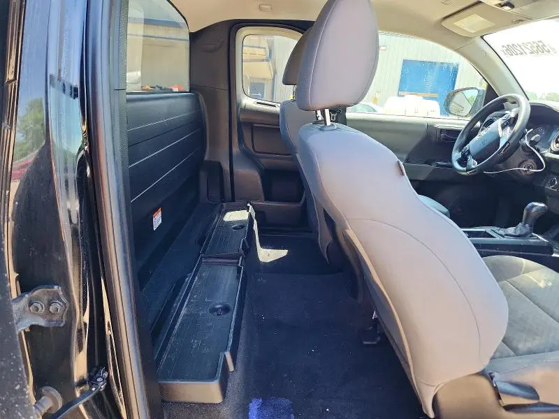 2021 TOYOTA TACOMA SR  