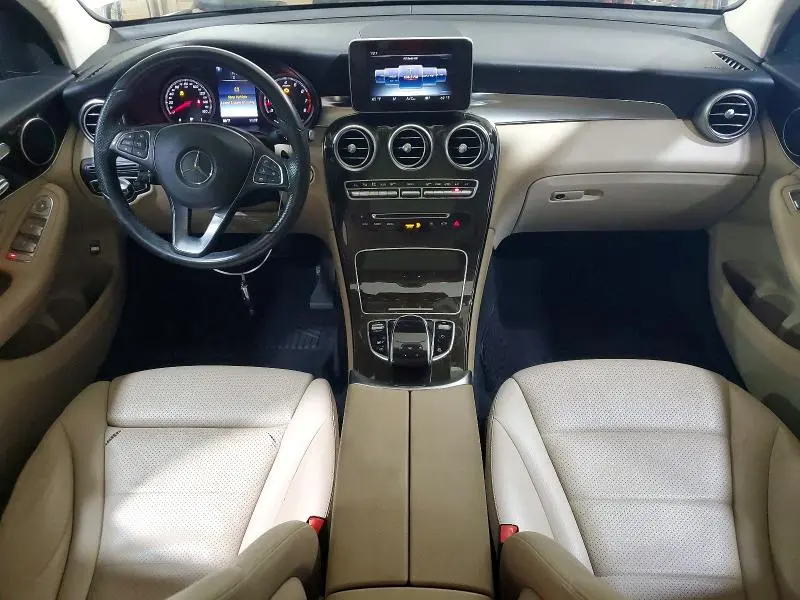 2016 MERCEDES-BENZ GLC 300  