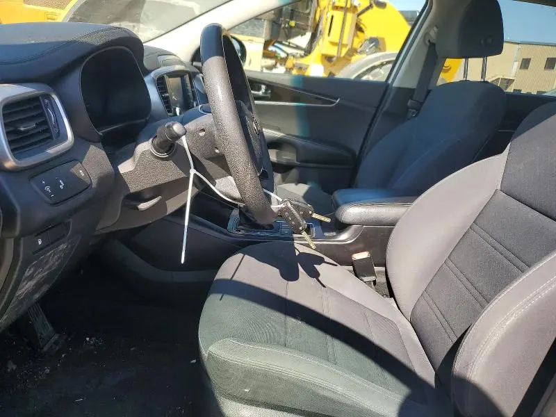 2019 KIA SORENTO LX V6  