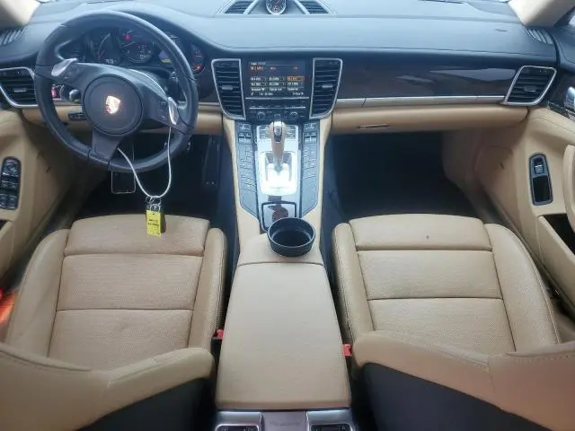 2016 PORSCHE PANAMERA 2  