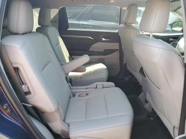 2016 TOYOTA HIGHLANDER LIMITED  