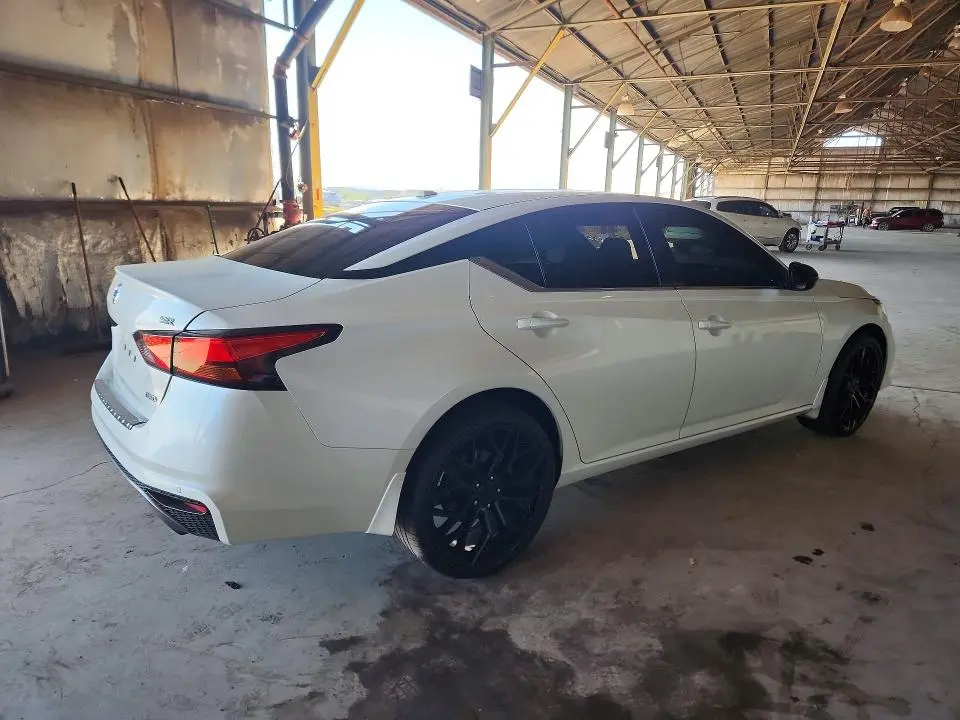 2020 NISSAN ALTIMA SR  