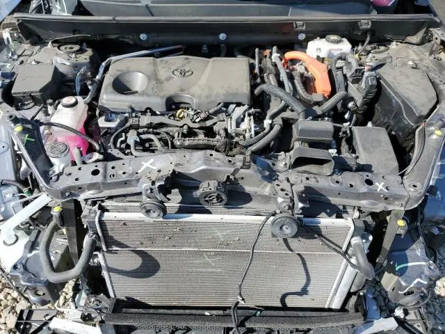 2021 TOYOTA RAV4 XLE