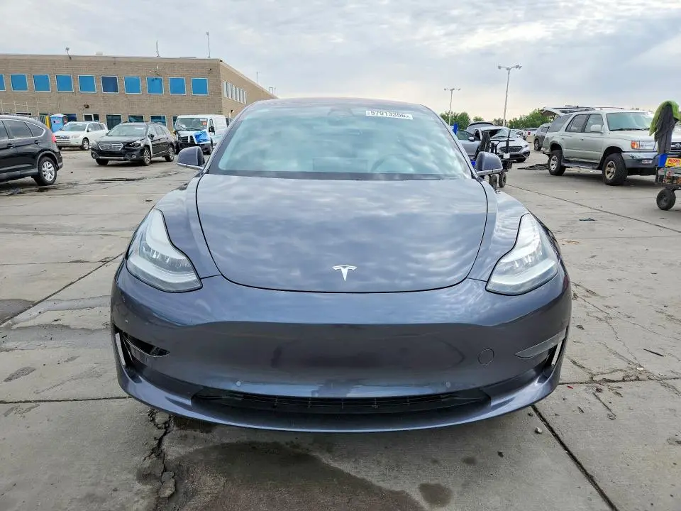 2018 TESLA MODEL 3   