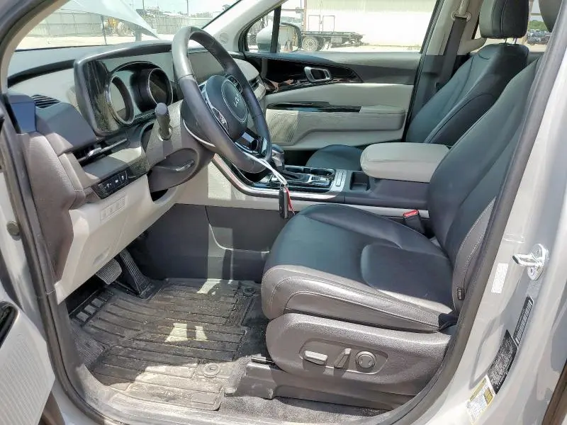 2024 KIA CARNIVAL EX  