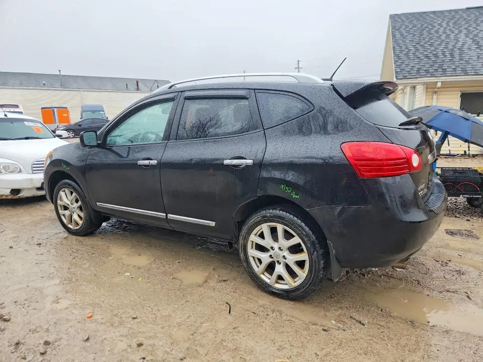 2013 NISSAN ROGUE S  