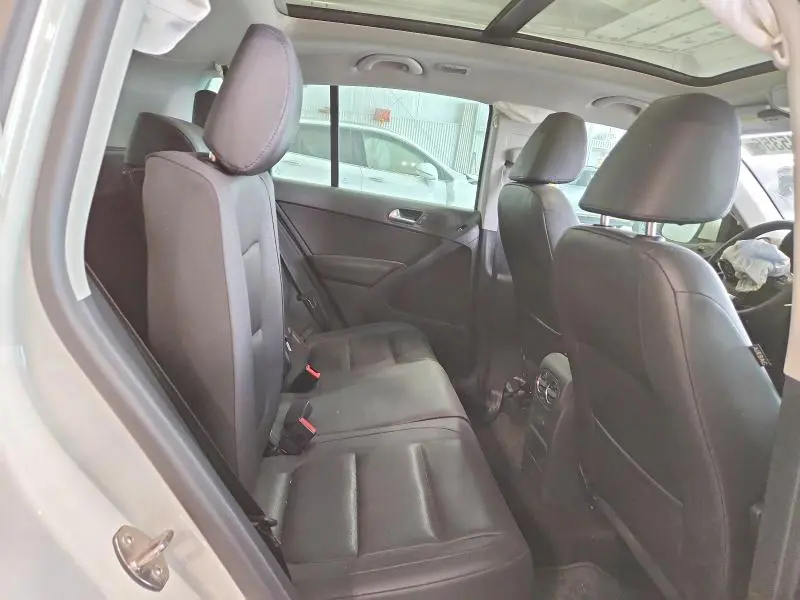 2016 VOLKSWAGEN TIGUAN S  